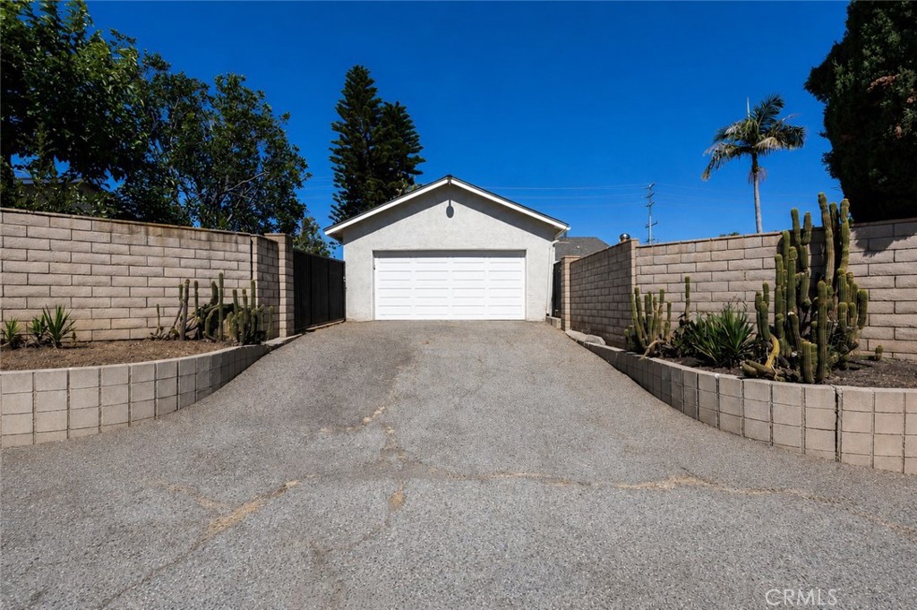 2073 S Lincoln Property Photo 28
