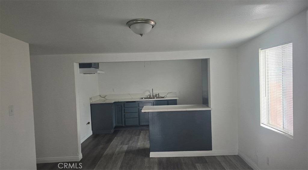 515 W N Property Photo 10