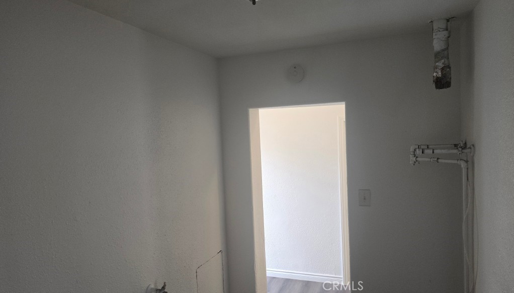 515 W N Property Photo 17