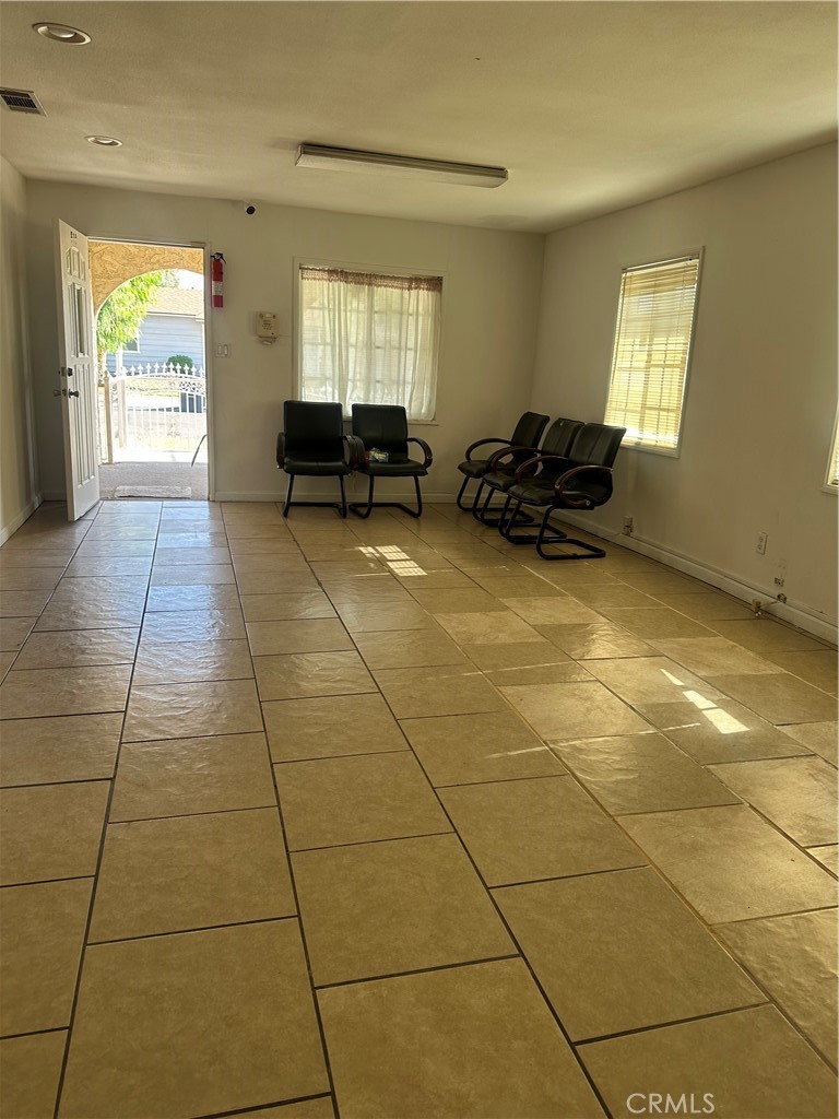 810 E H Property Photo 3