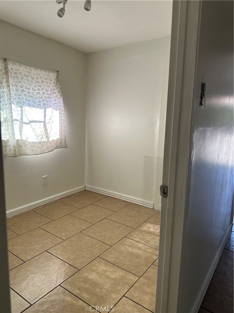 810 E H Property Photo 9
