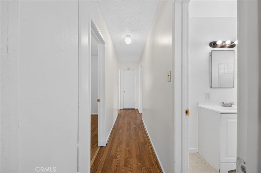 2438 W 7th Property Photo 10