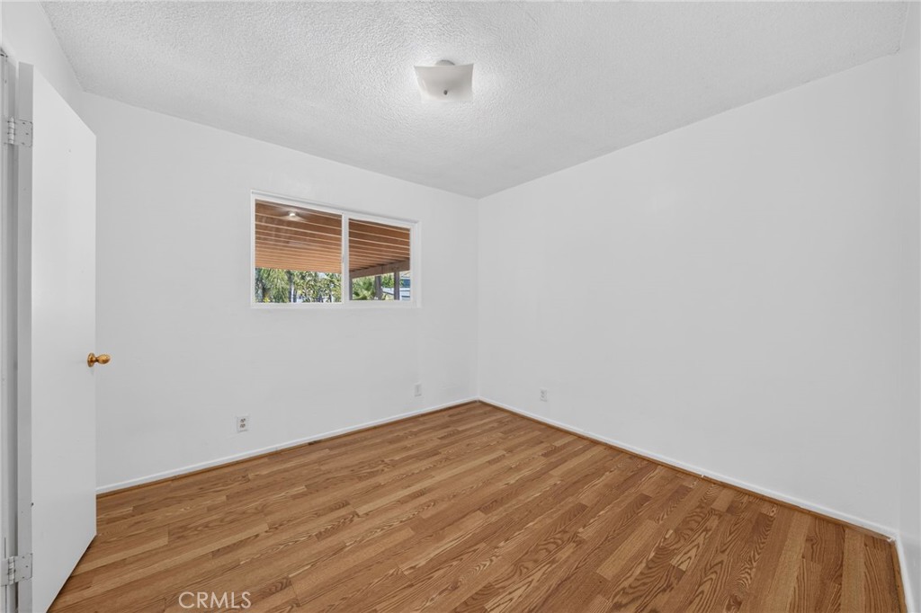 2438 W 7th Property Photo 14