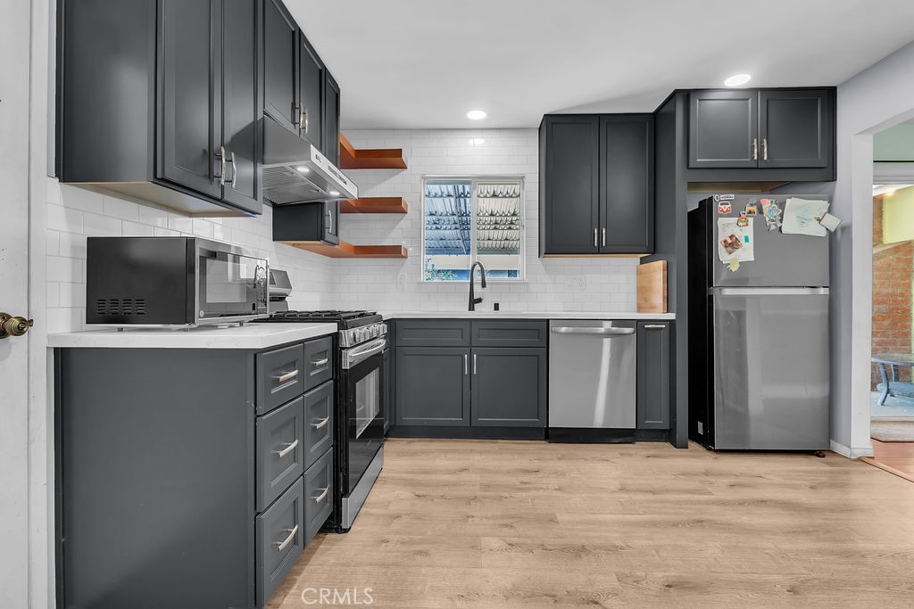 4190 Hines Property Photo 10