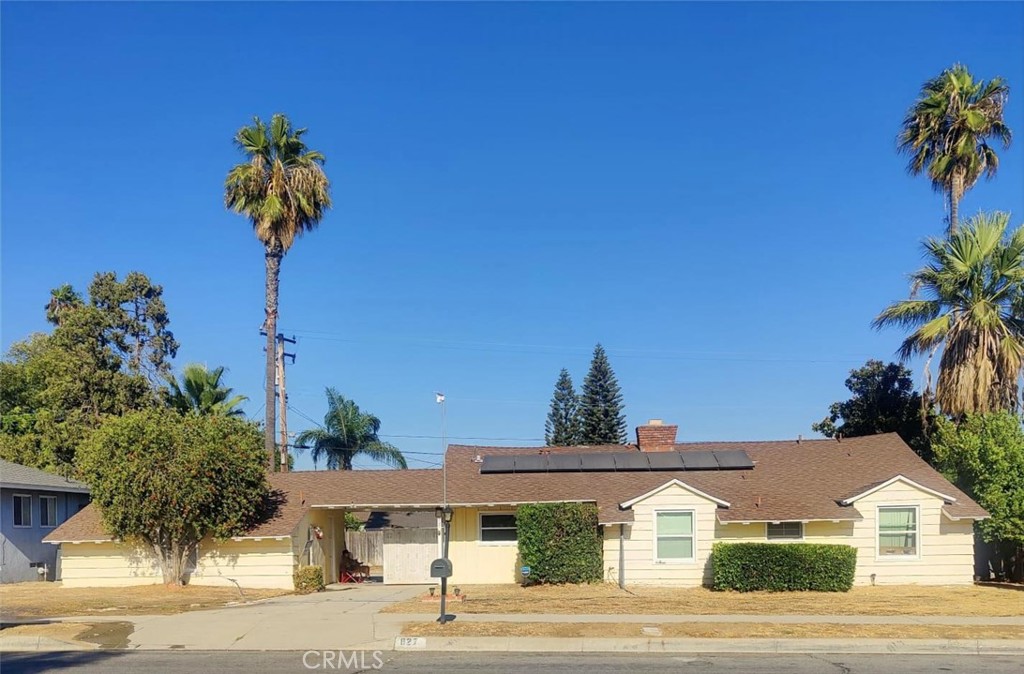 827 N Sycamore Property Photo 1
