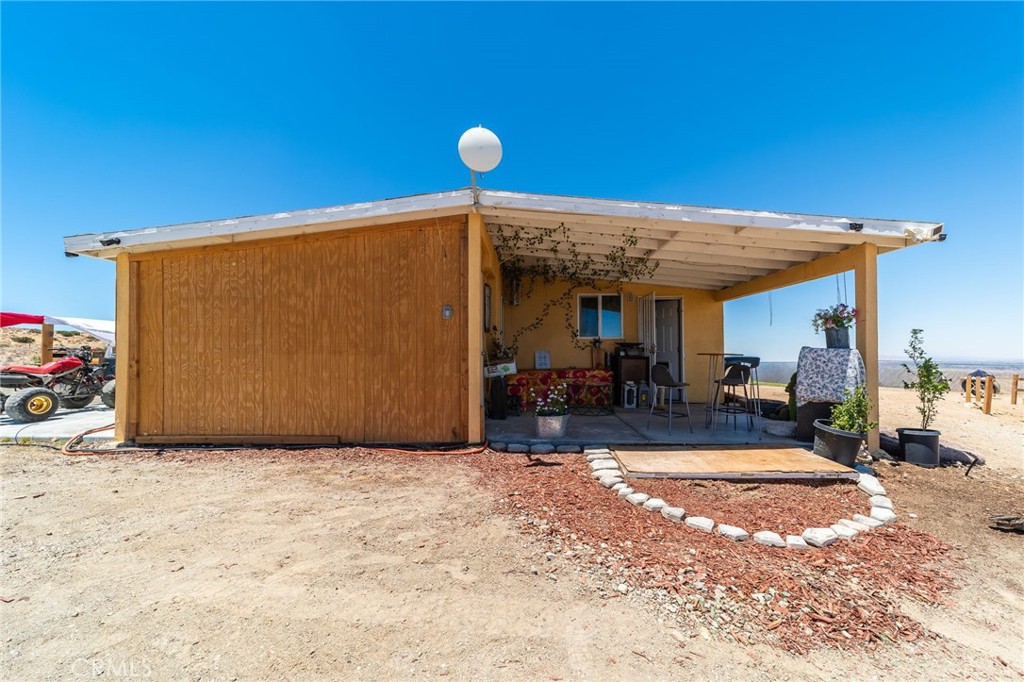 25333 Valley View Property Photo 8