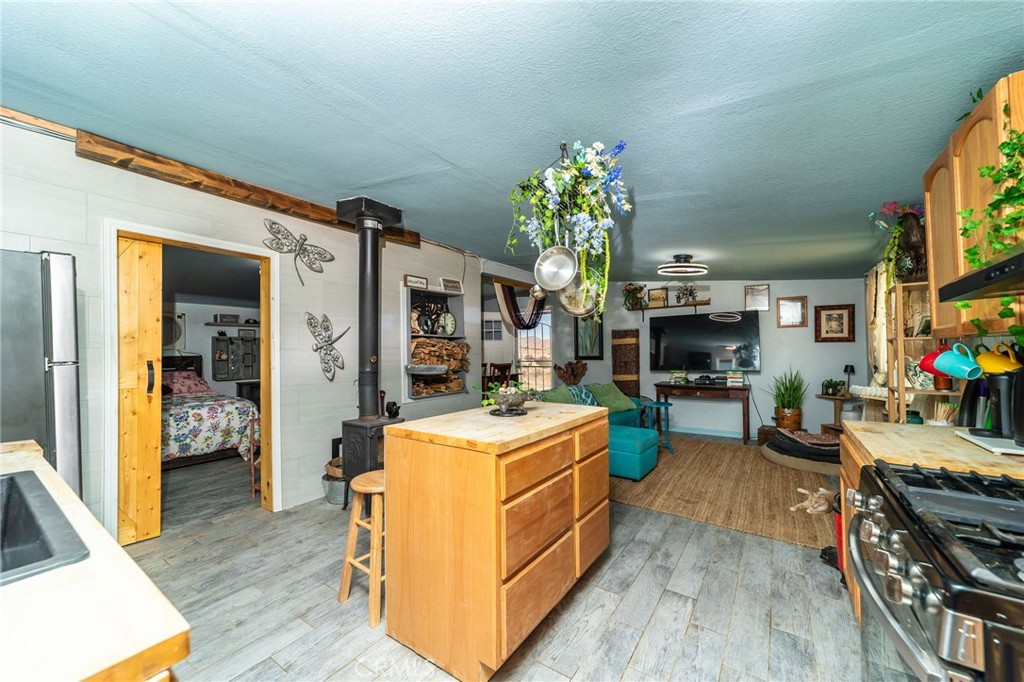 25333 Valley View Property Photo 21
