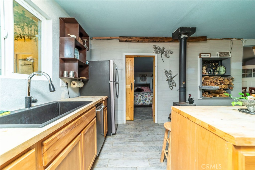 25333 Valley View Property Photo 22