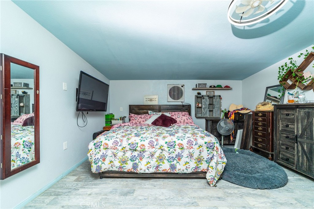 25333 Valley View Property Photo 25