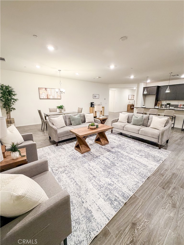 1016 Night Shade Property Photo 2