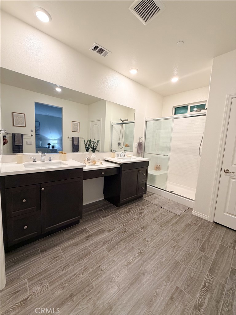 1016 Night Shade Property Photo 8