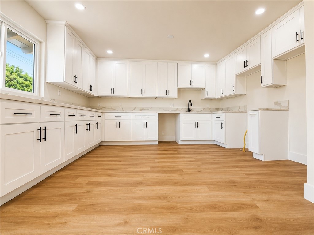 1473 Arizona Property Photo 5