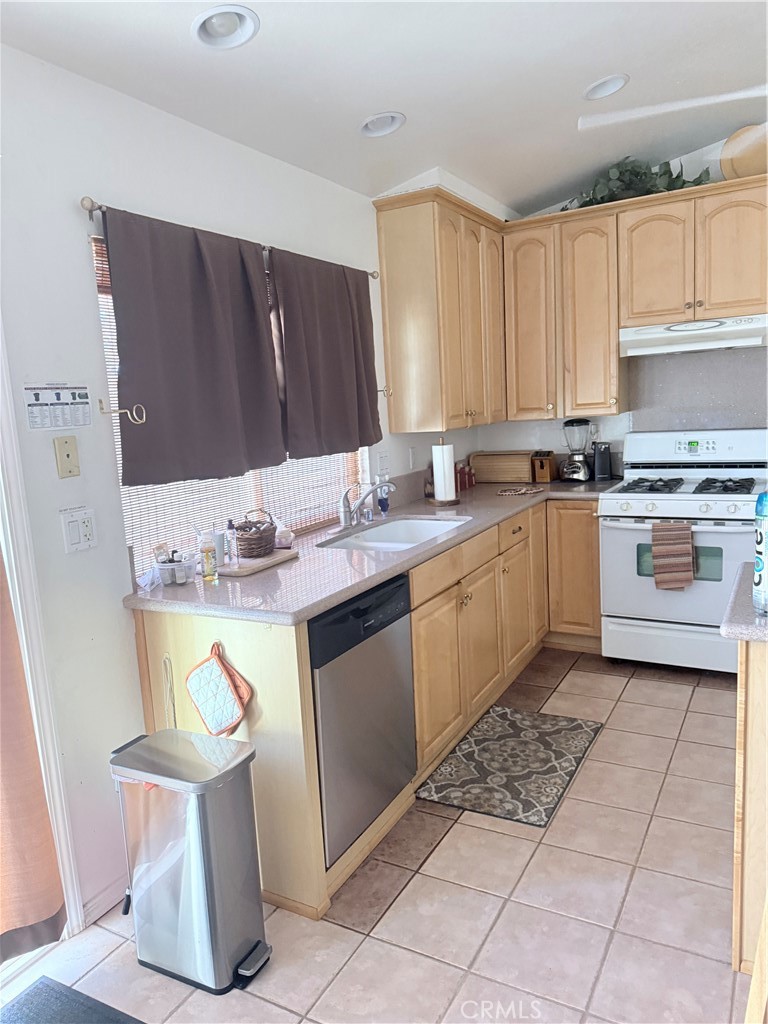 7941 Perlite Avenue Property Photo 18