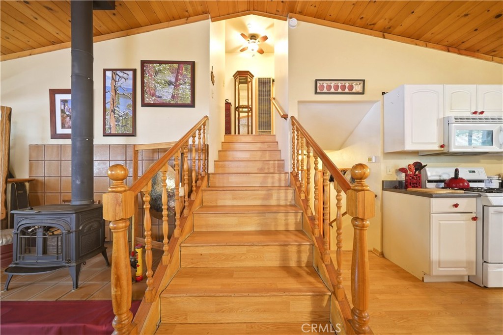 849 Ford Property Photo 8