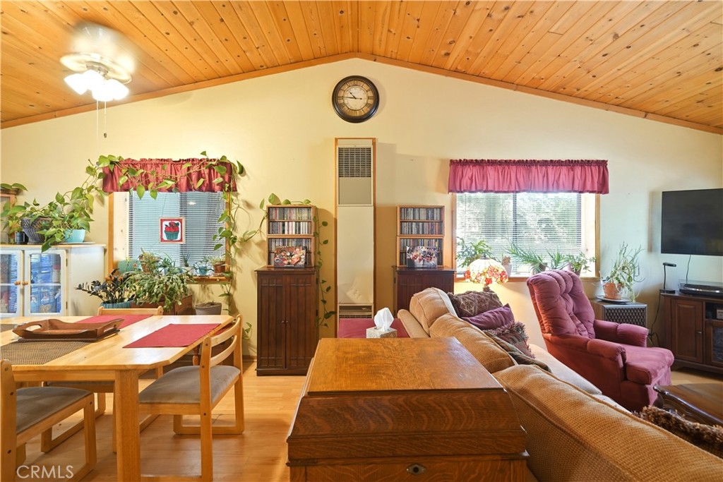 849 Ford Property Photo 11