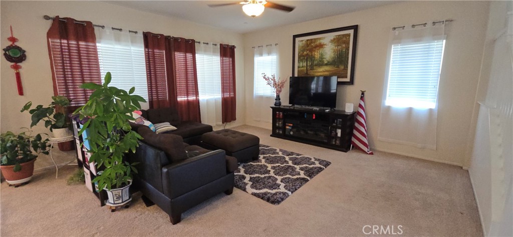 36410 Amateur Property Photo 9
