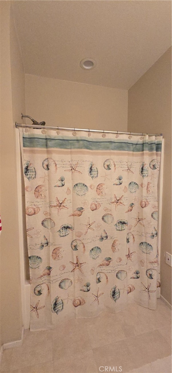 36410 Amateur Property Photo 27
