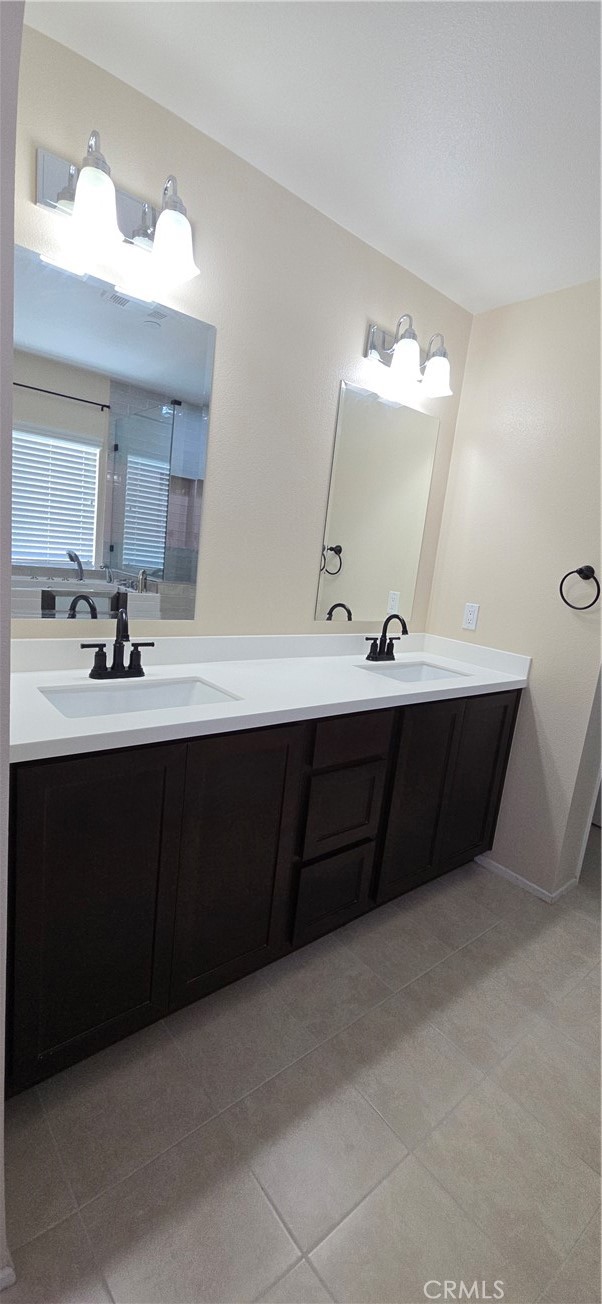36410 Amateur Property Photo 37