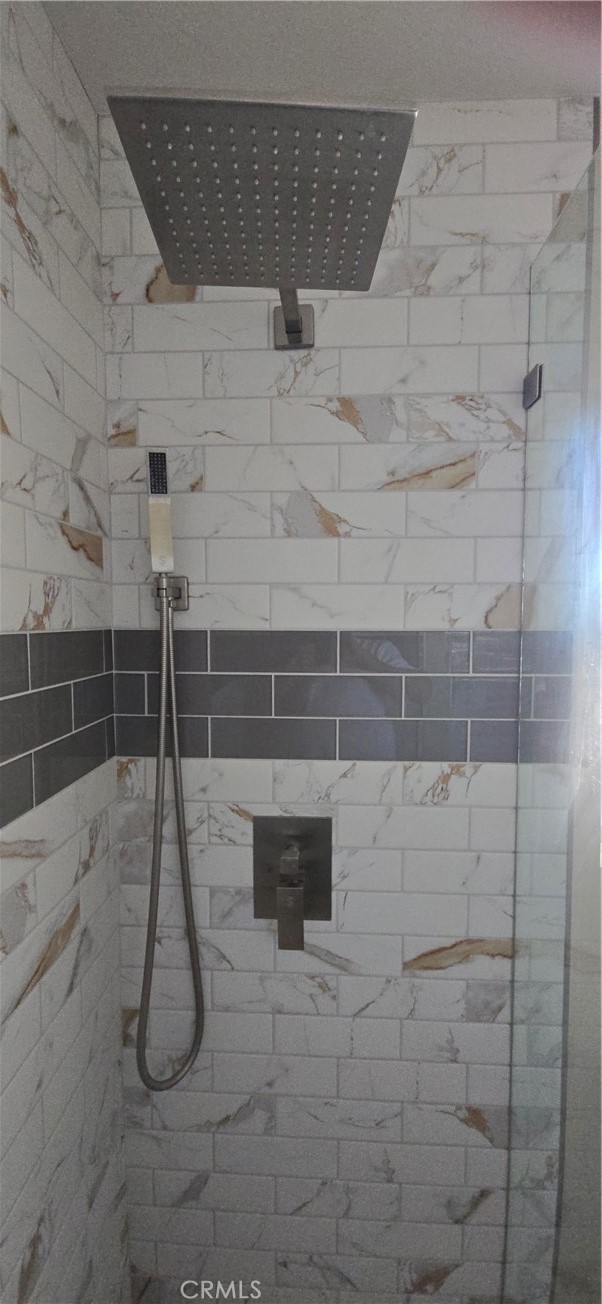 36410 Amateur Property Photo 51