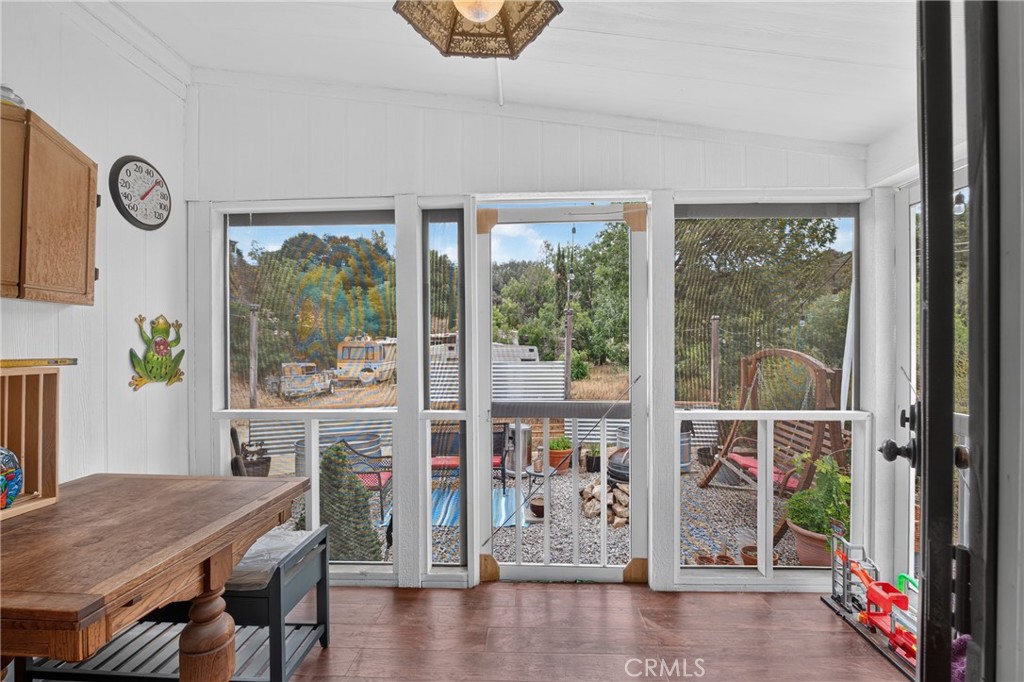 19021 Cypress Property Photo 7
