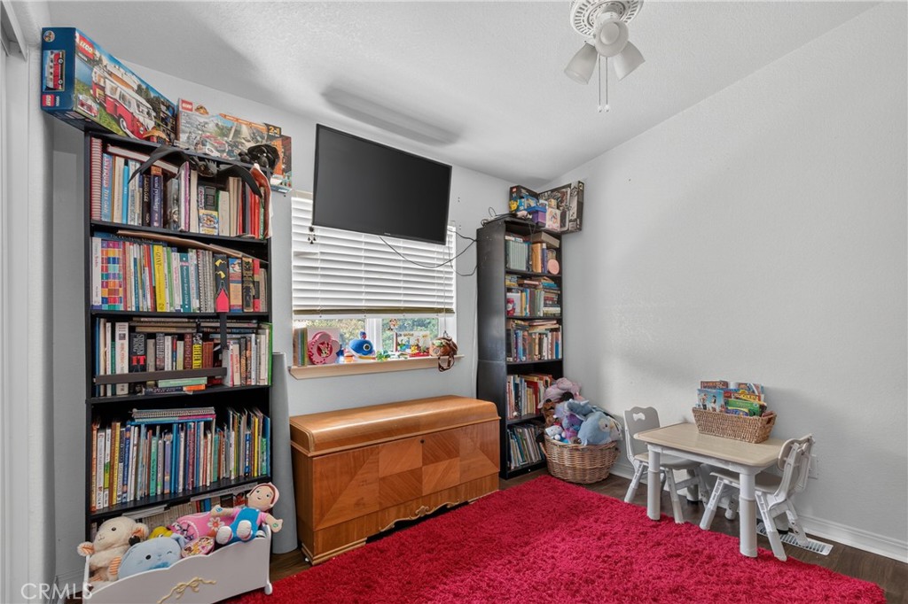 19021 Cypress Property Photo 23