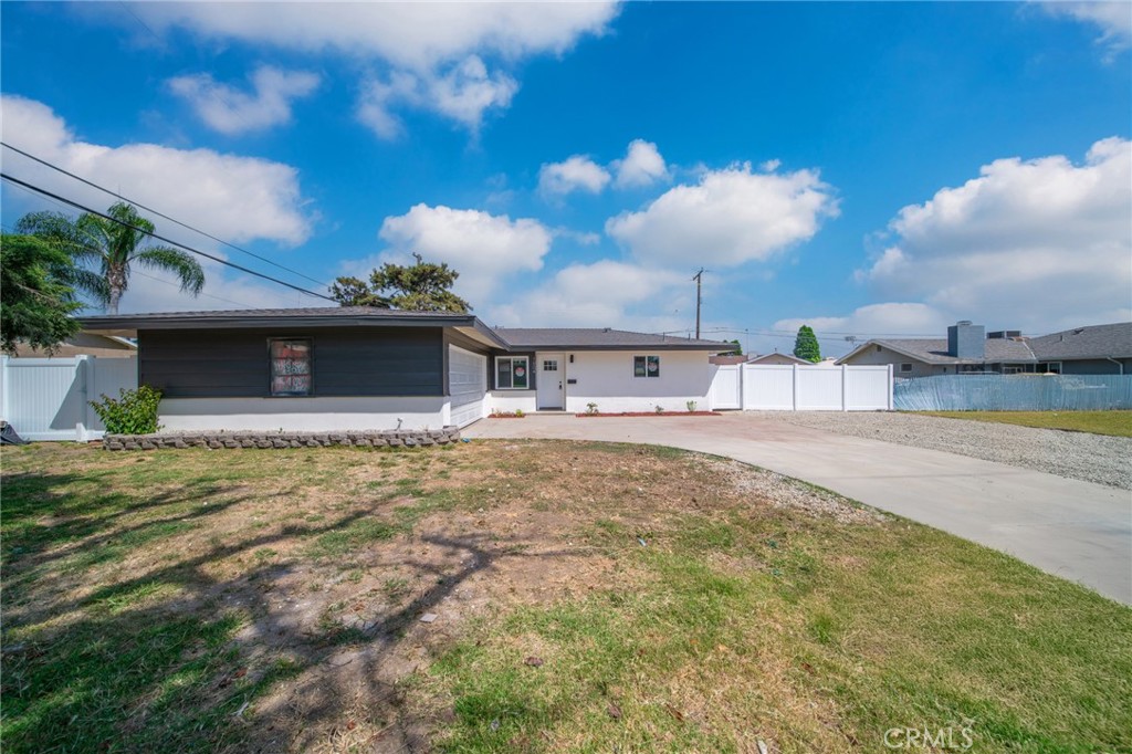 1604 S Orange Avenue Property Photo 1