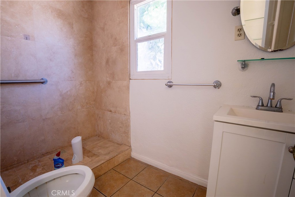 1082 Fremont Property Photo 33