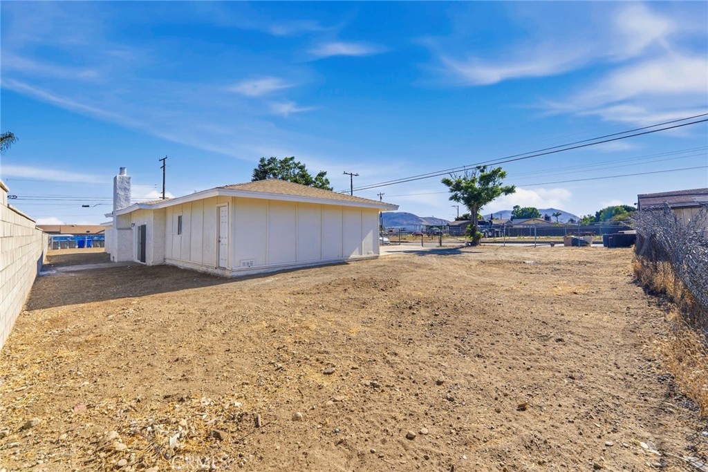 19512 Jurupa Property Photo 46