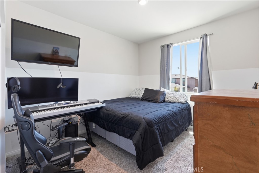 15627 Raptor Road Property Photo 15