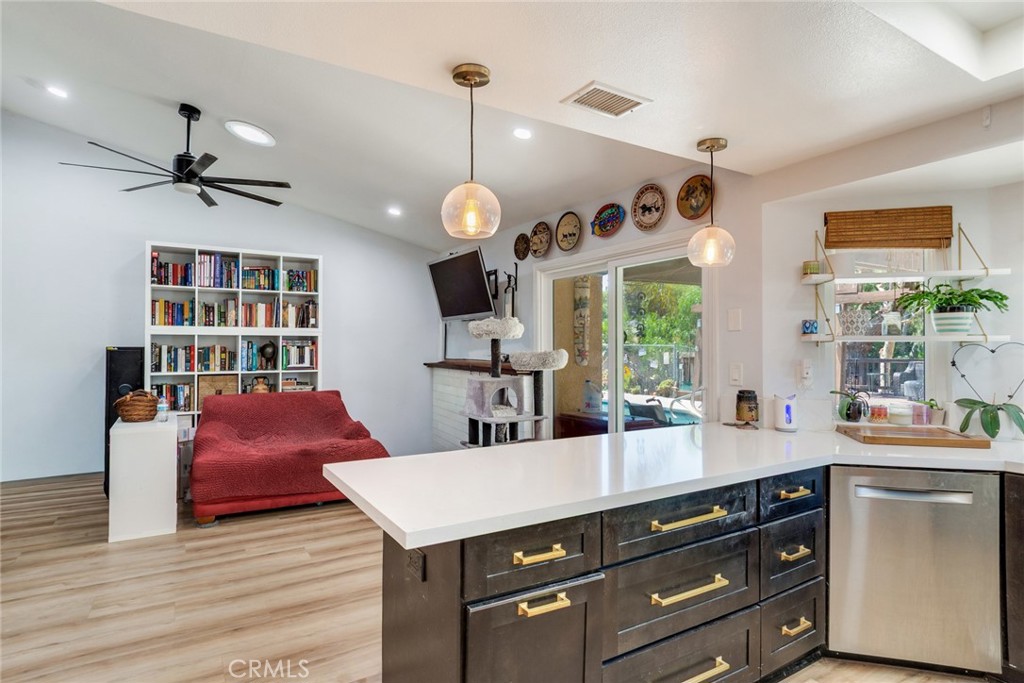 18563 Chickory Property Photo 6