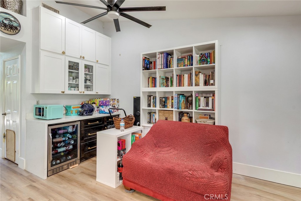 18563 Chickory Property Photo 9