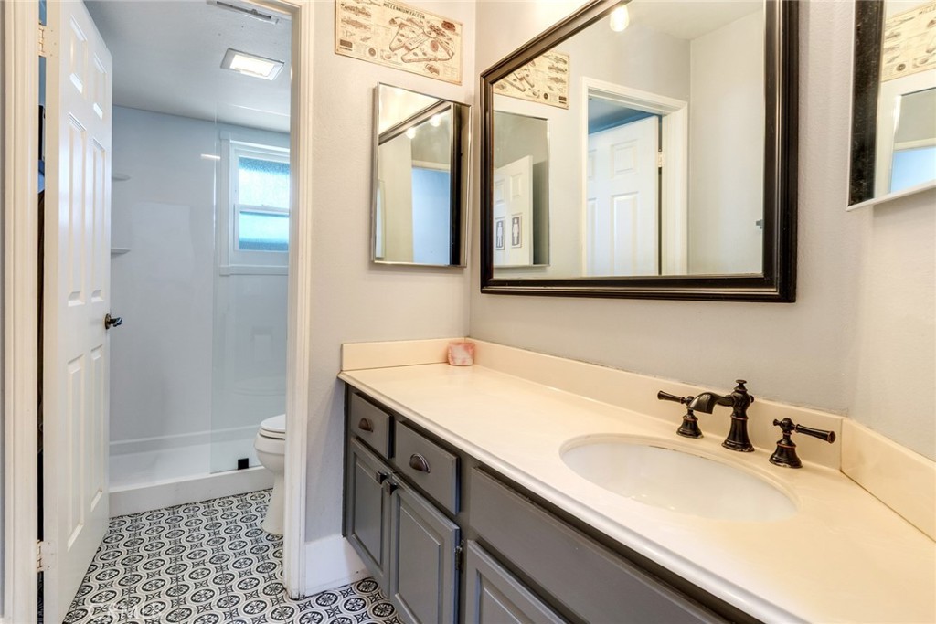 18563 Chickory Property Photo 11