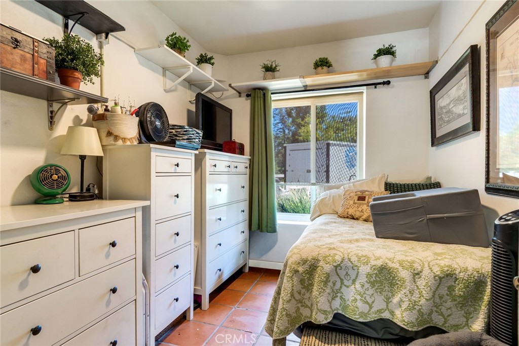 18563 Chickory Property Photo 16