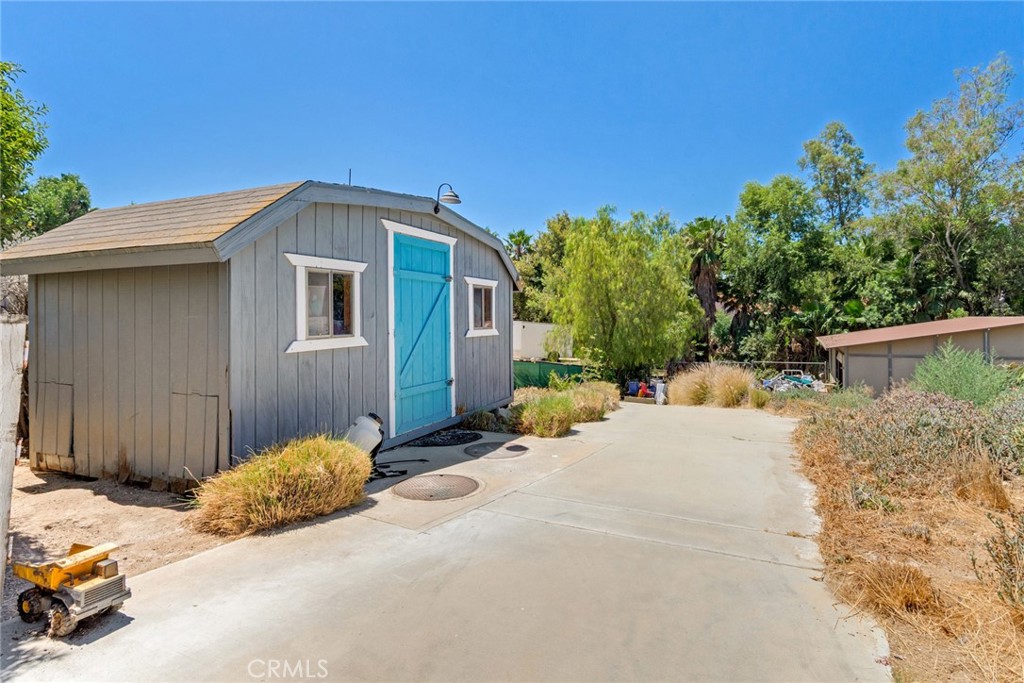 18563 Chickory Property Photo 23
