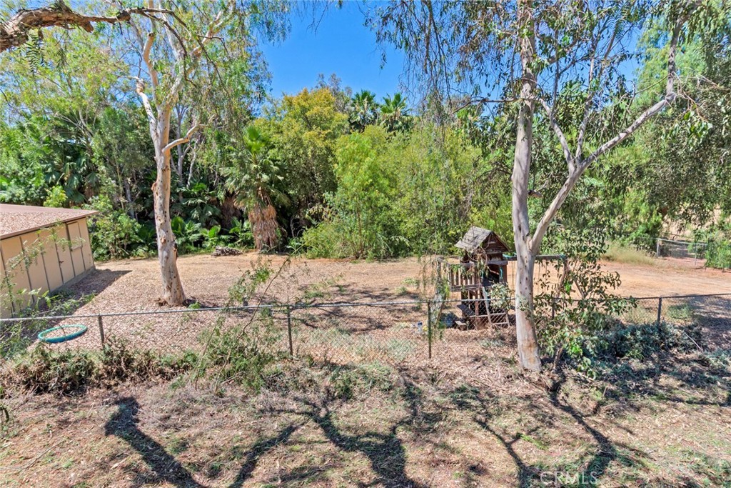 18563 Chickory Property Photo 26