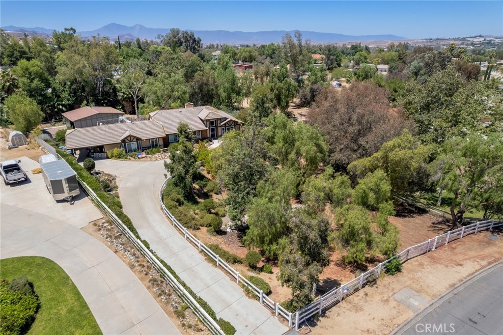 18563 Chickory Property Photo 31