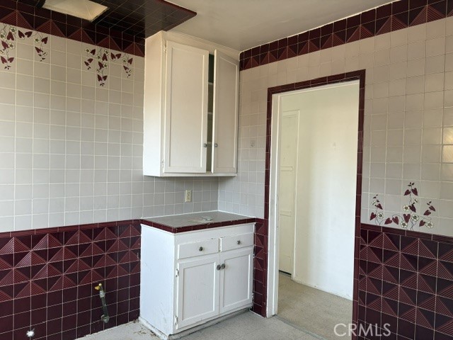 882 S K Property Photo 10