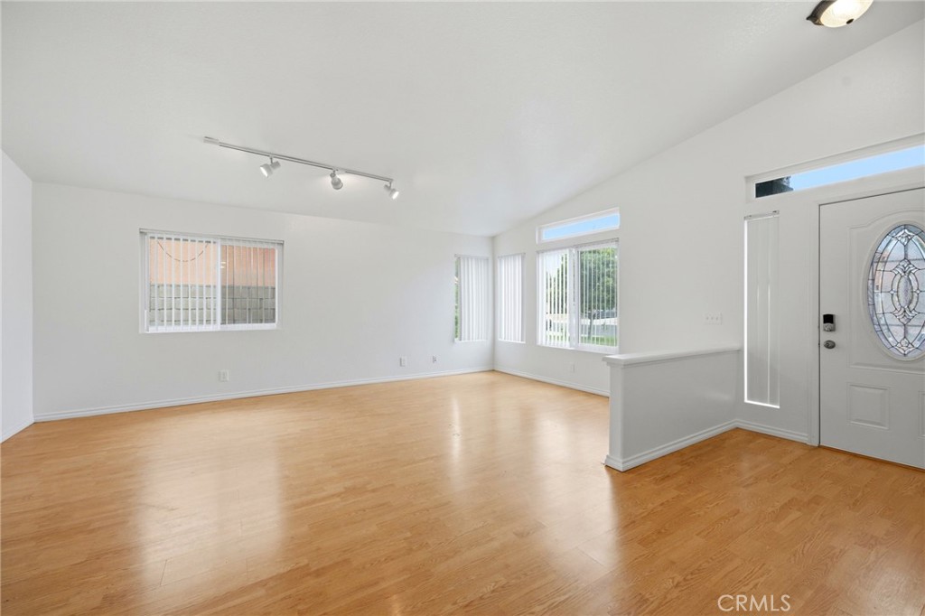 1899 Harbor Drive Property Photo 5