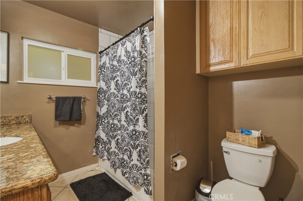910 W George Property Photo 15