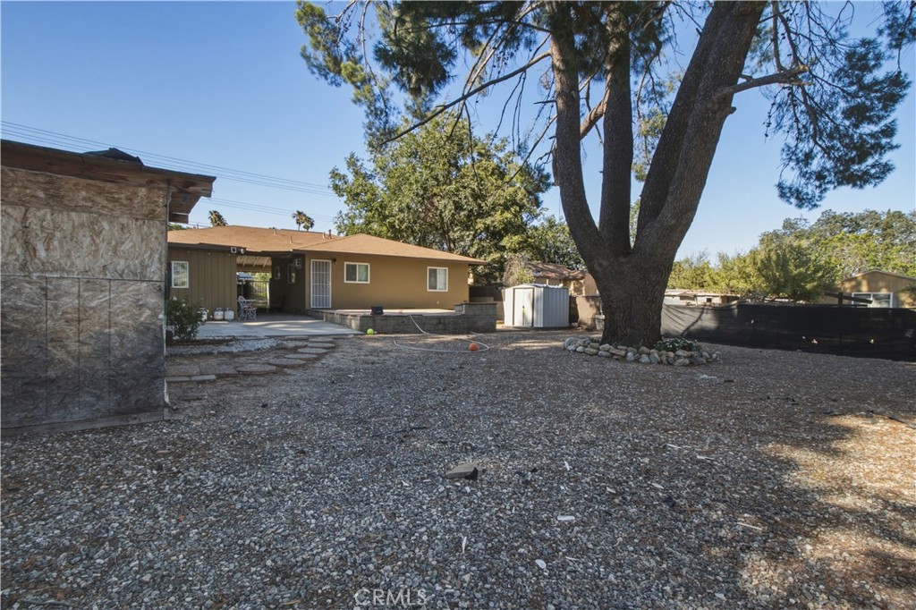 910 W George Property Photo 32