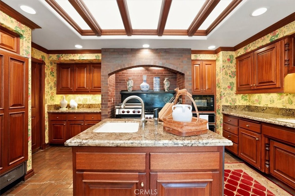 2445 Rolling Ridge Road Property Photo 34