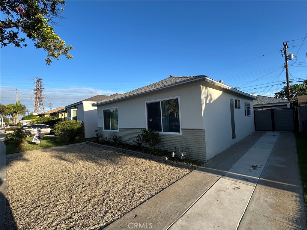 6186 Hereford Drive Property Photo 1