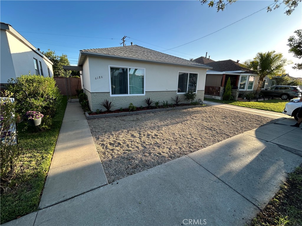 6186 Hereford Drive Property Photo 2