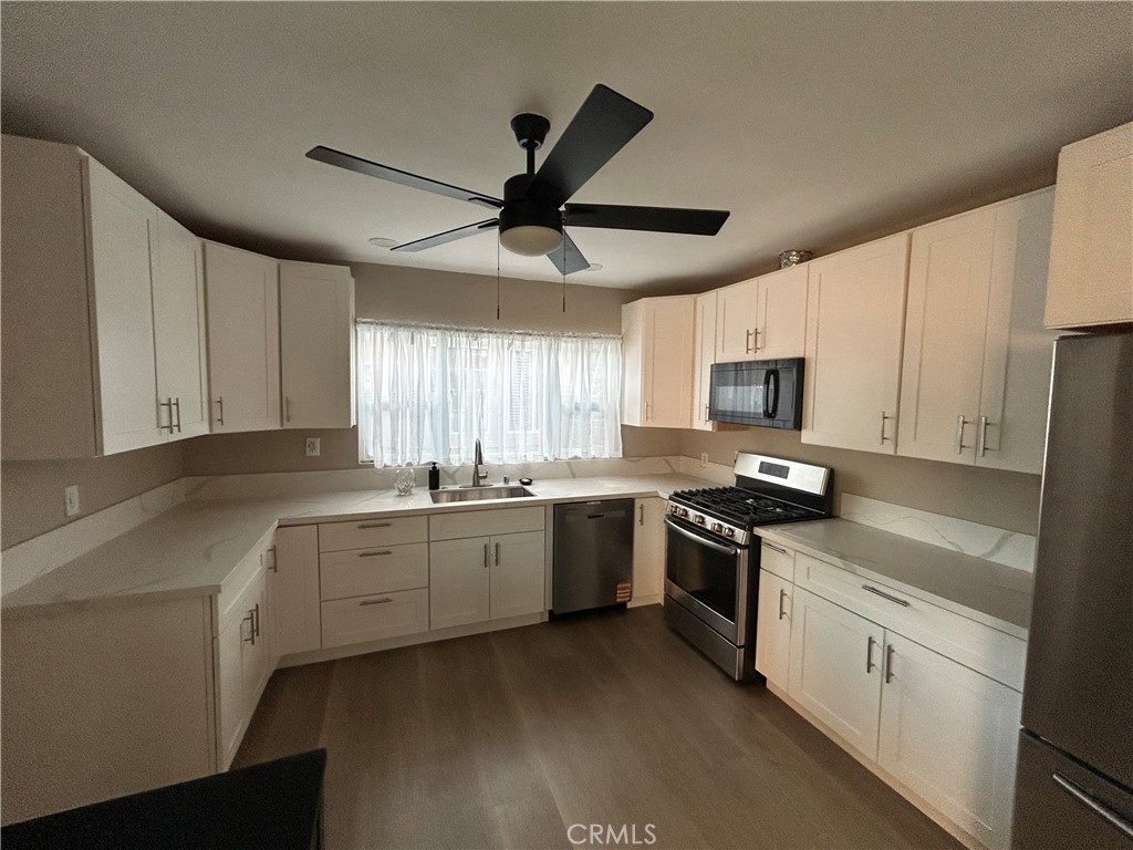 6186 Hereford Drive Property Photo 4