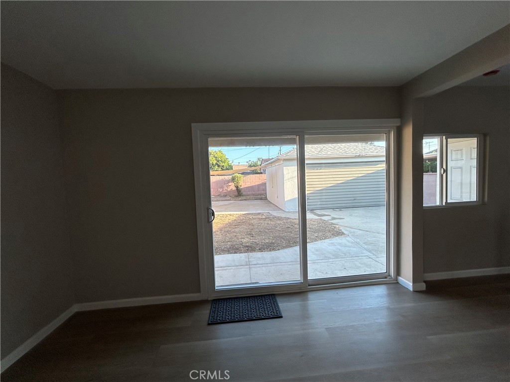 6186 Hereford Drive Property Photo 11