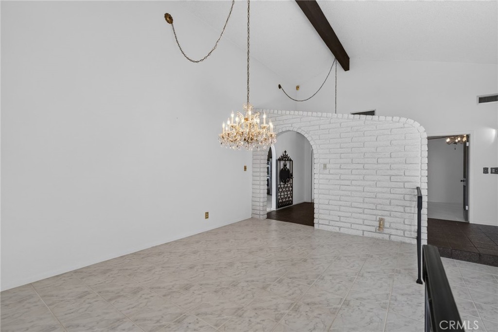 5462 Sierra Vista Property Photo 6