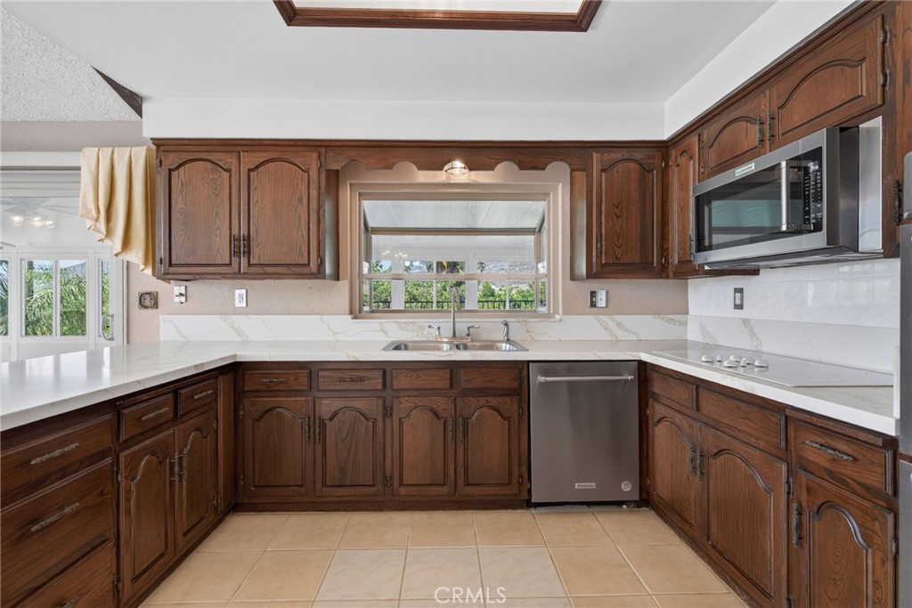 5462 Sierra Vista Property Photo 14