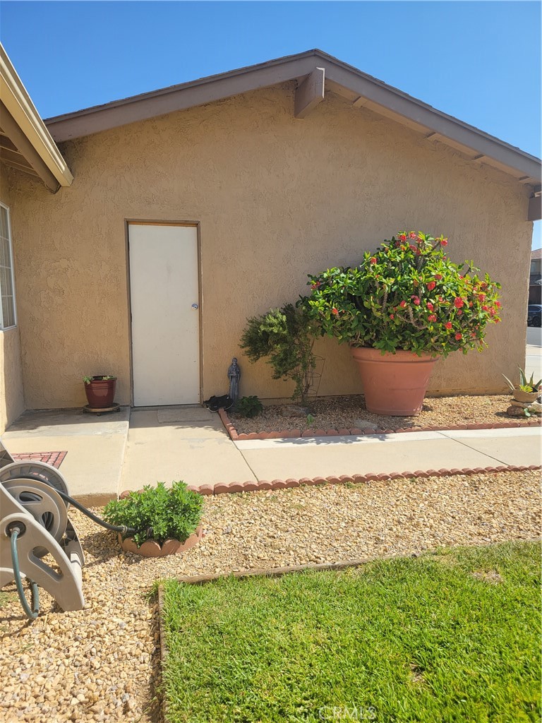 13614 Golden Eagle Ct Property Photo 5