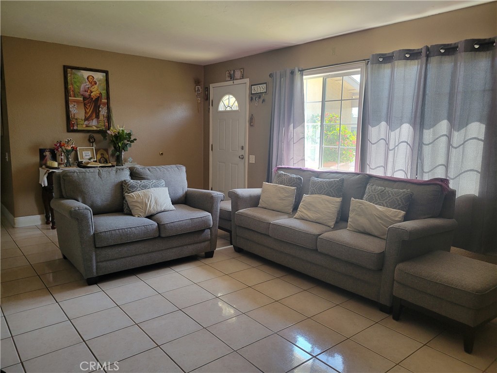 13614 Golden Eagle Ct Property Photo 8
