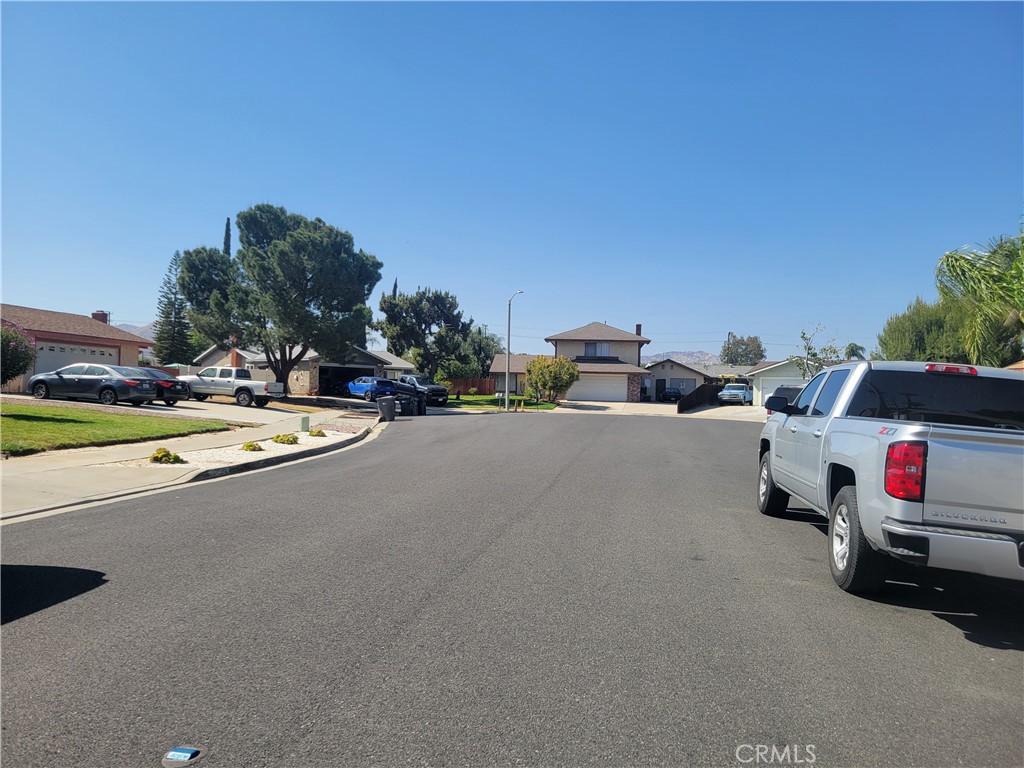 13614 Golden Eagle Ct Property Photo 28